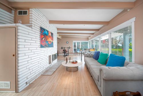 122 Graham Dr, Delta, BC, V4M2J5 | Card Image