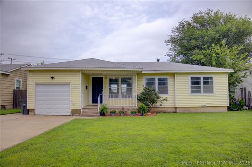 8947 E Oklahoma Pl, Tulsa, OK, 74115-5962 | Card Image