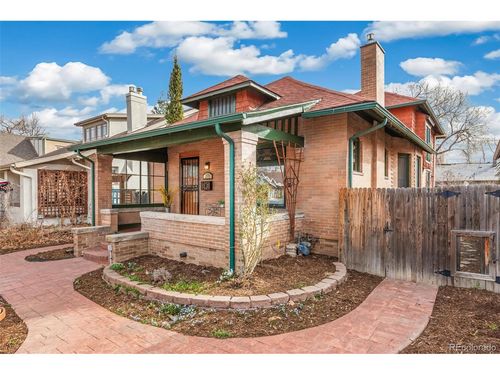 2576 Dexter St, Denver, CO, 80207-3153 | Card Image