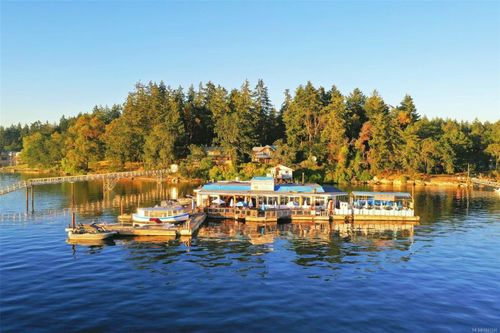 8 Pirates Lane, Nanaimo, BC, V9R6R1 | Card Image