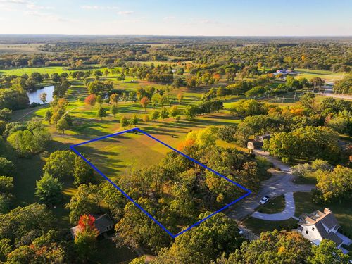 1004 White Oak Dr, El Dorado Springs, MO, 64744-1074 | Card Image