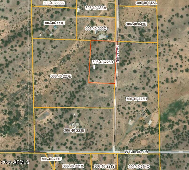 Land in Paulden