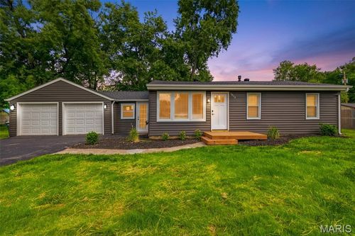 1813 Don Ron Dr, Arnold, MO, 63010-2614 | Card Image