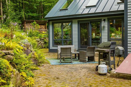 18 Canaan Ledge Ln, Lyme, NH, 03768-3821 | Card Image