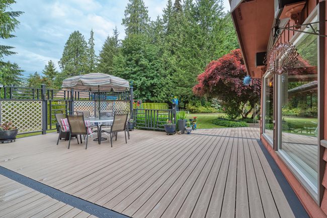 6241 Sechelt Inlet Rd, House other with 3 bedrooms, 2 bathrooms and 5 parking in Sechelt BC | Image 14