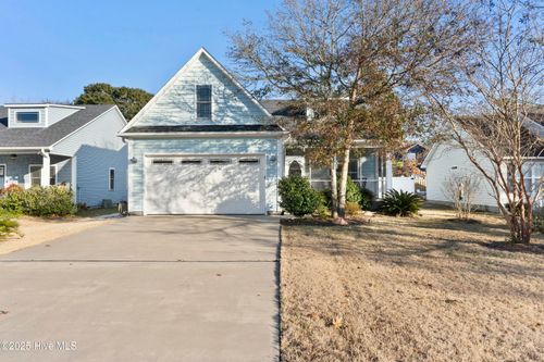 128 Ne 9th Street, Oak Island, NC, 28465 | Card Image