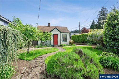 119 Wesley St, Silverton, OR, 97381-2345 | Card Image