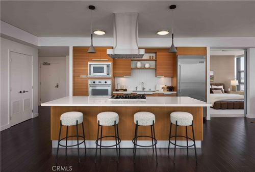 608-9 Macarthur Pl, Santa Ana, CA, 92707-6741 | Card Image
