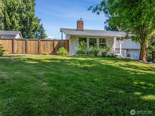 6221 81st Street E, Puyallup, WA, 98371 | Card Image