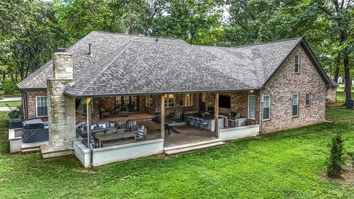 29501 S 585 Trl, Grove, OK, 74344-7943 | Card Image