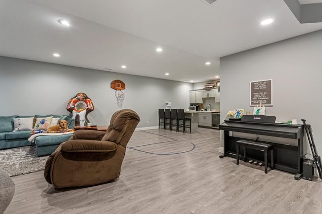 611 Weldon Springs Rd, House other with 4 bedrooms, 4 bathrooms and 3 parking in Monticello IL | Image 34