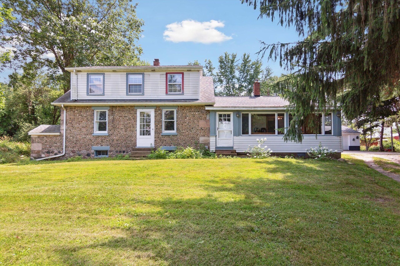 Highland Rd, Howell, MI 48843
