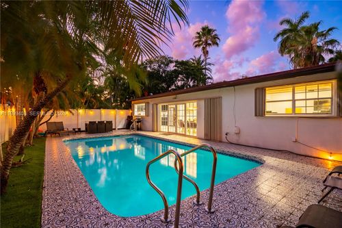 1244 Garfield St, Hollywood, FL, 33019-3124 | Card Image
