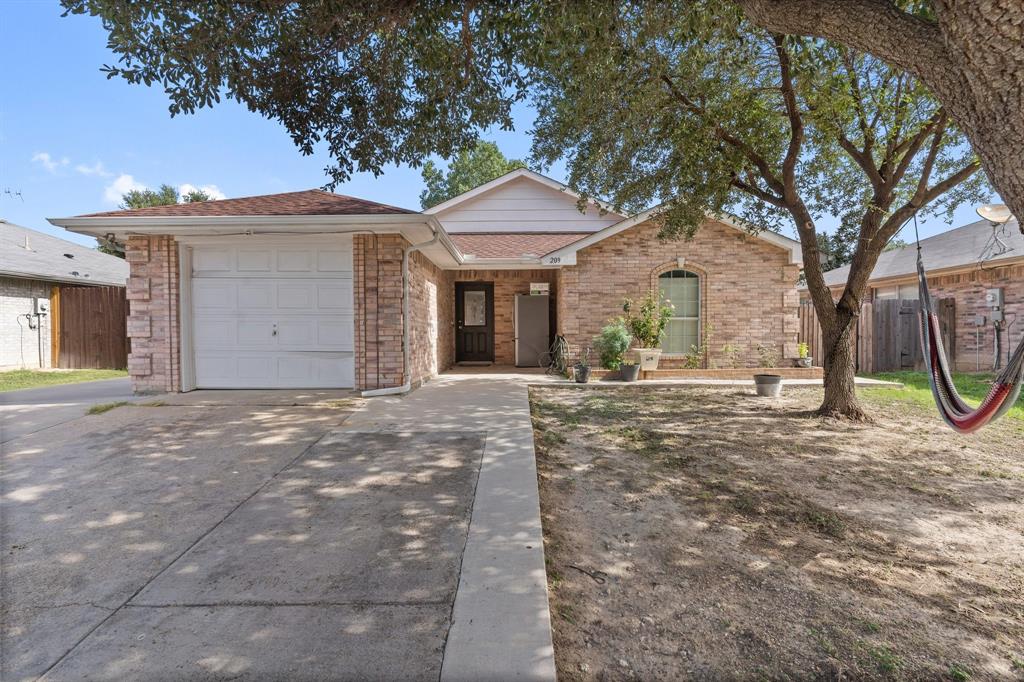 Los Cabos Dr, Dallas, TX 75232