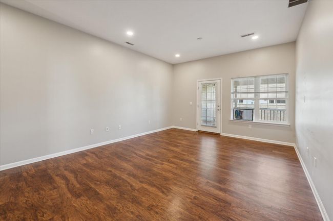 2243 S Main St, Condo with 2 bedrooms, 2 bathrooms and null parking in Ann Arbor MI | Image 6