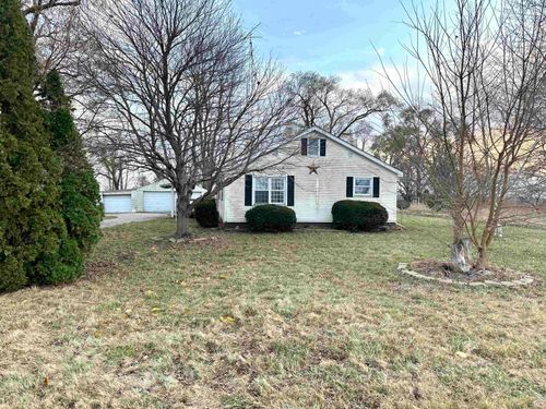 1270 E Chalmers Rd, Chalmers, IN, 47929-8027 | Card Image