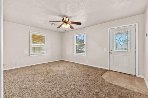 214 N Caddo St, Weatherford, OK, 73096-5240 | Card Image