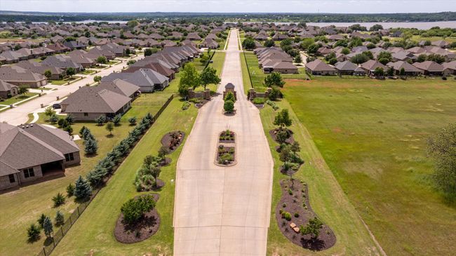 317 Paddle Boat Dr, House other with 4 bedrooms, 2 bathrooms and null parking in Granbury TX | Image 37