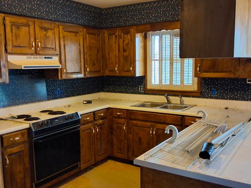 105 Churchill Ave, Moore, SC, 29369-9626 | Card Image