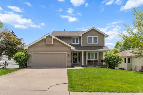 2832 Walnut Street, West Des Moines, IA, 50265 | Card Image