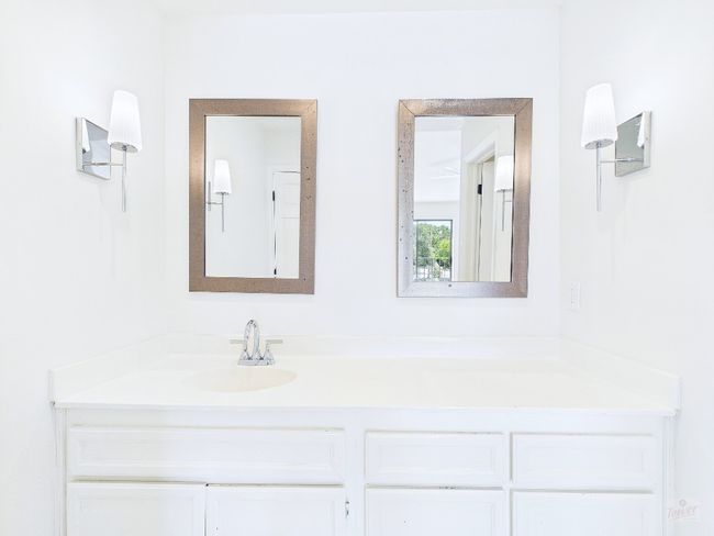 APT-222 - 1501 Barton Springs Rd, Condo with 3 bedrooms, 3 bathrooms and 3 parking in Austin TX | Image 32