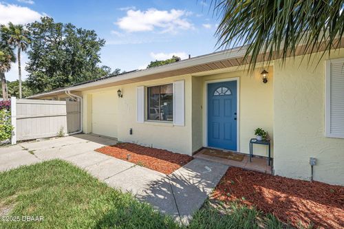 837 Acorn Ln, Port Orange, FL, 32127-4936 | Card Image