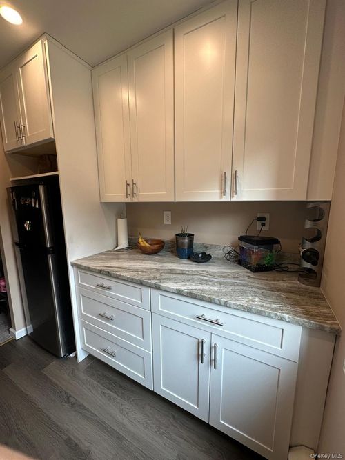 apt-b14-5 Oakdale Mnr, Suffern, NY, 10901-5700 | Card Image