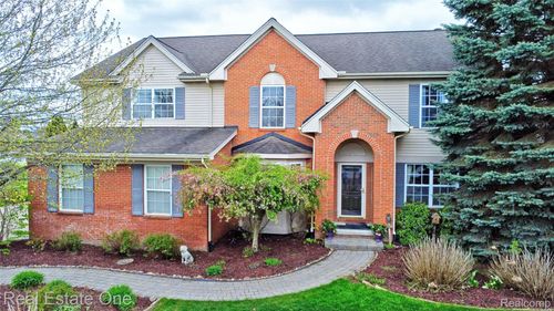 650 Eastlake Trail, Oxford Charter Township, MI, 48371 | Card Image