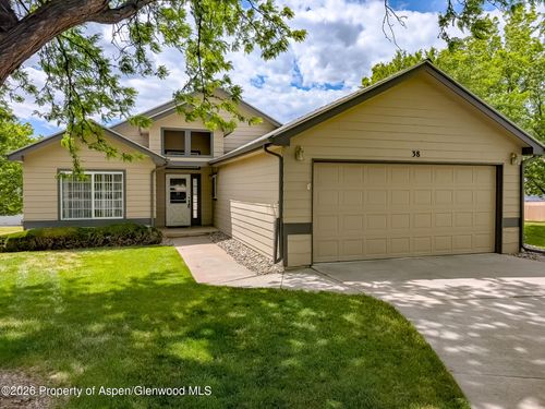 38 Cedar Ct, Parachute, CO, 81635-9513 | Card Image