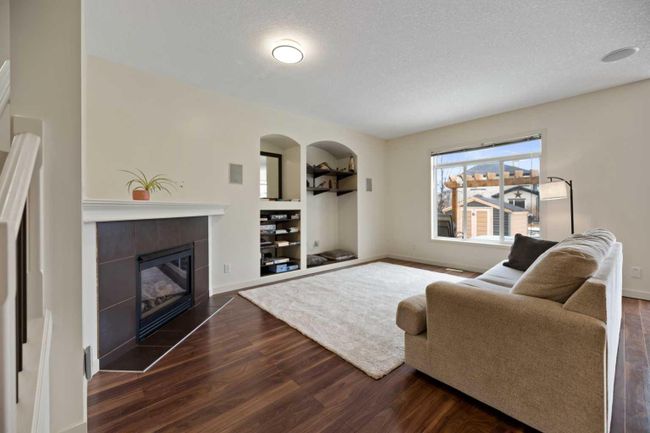 1260 Everridge Drive Sw, Home with 5 bedrooms, 3 bathrooms and 5 parking in Calgary AB | Image 17