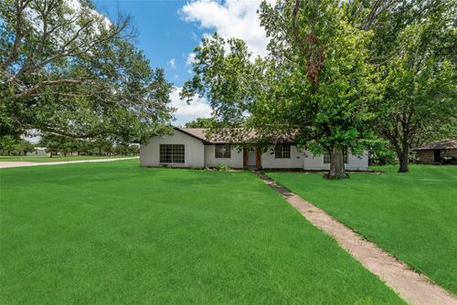 906 Mesquite Ln, Mexia, TX, 76667-3834 | Card Image