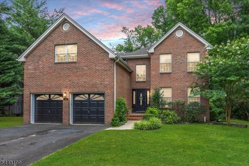 18 Jacobs Ln, Scotch Plains, NJ, 07076-4707 | Card Image