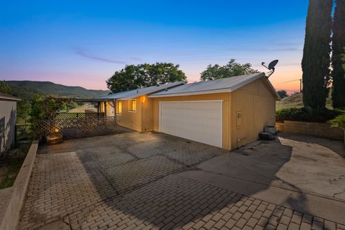 14526 Hardtree Dr, Lake Hughes, CA, 93532-1426 | Card Image
