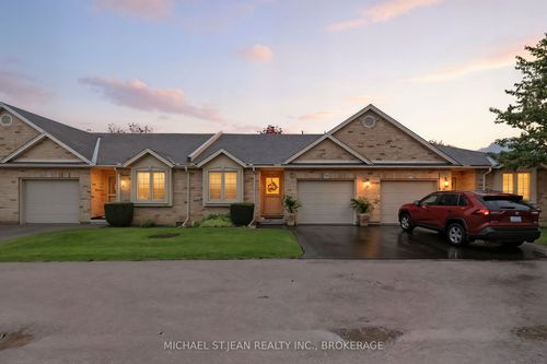 22-385 Park Rd N, Brantford, ON, N3R0A1 | Card Image