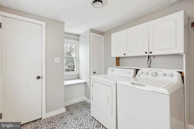 16 S 11 Th St, House other with 3 bedrooms, 3 bathrooms and null parking in QUAKERTOWN PA | Image 4