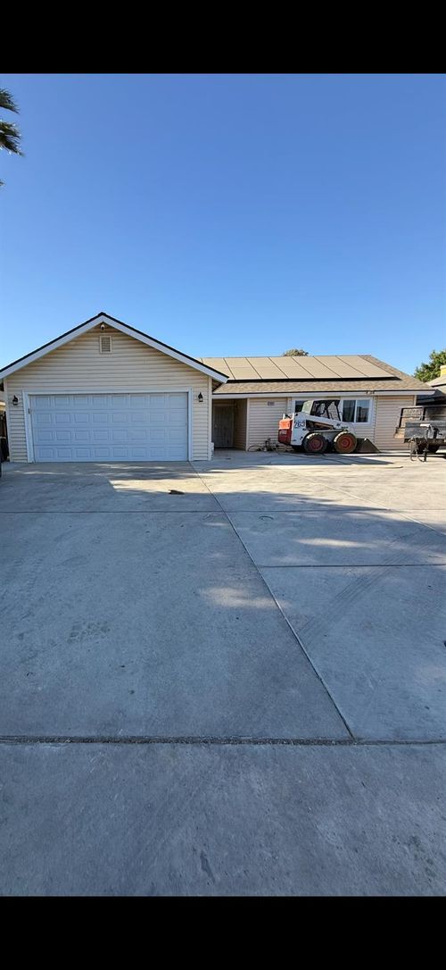 2662 Yerba St, Selma, CA, 93662-3974 | Card Image