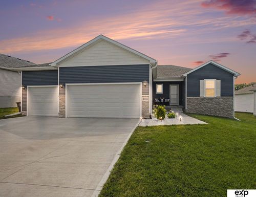 8124 N 170th Ter, Bennington, NE, 68007-3367 | Card Image