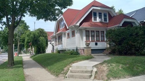 4203 N 13th St, Milwaukee, WI, 53209-6936 | Card Image