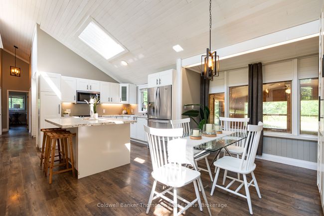 1049 Lawrence Pit Rd, House other with 4 bedrooms, 3 bathrooms and 6 parking in Utterson ON | Image 11