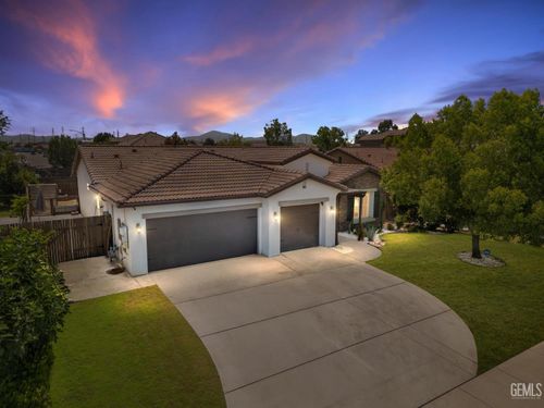 2004 Suncrisp Ln, Bakersfield, CA, 93312-2685 | Card Image
