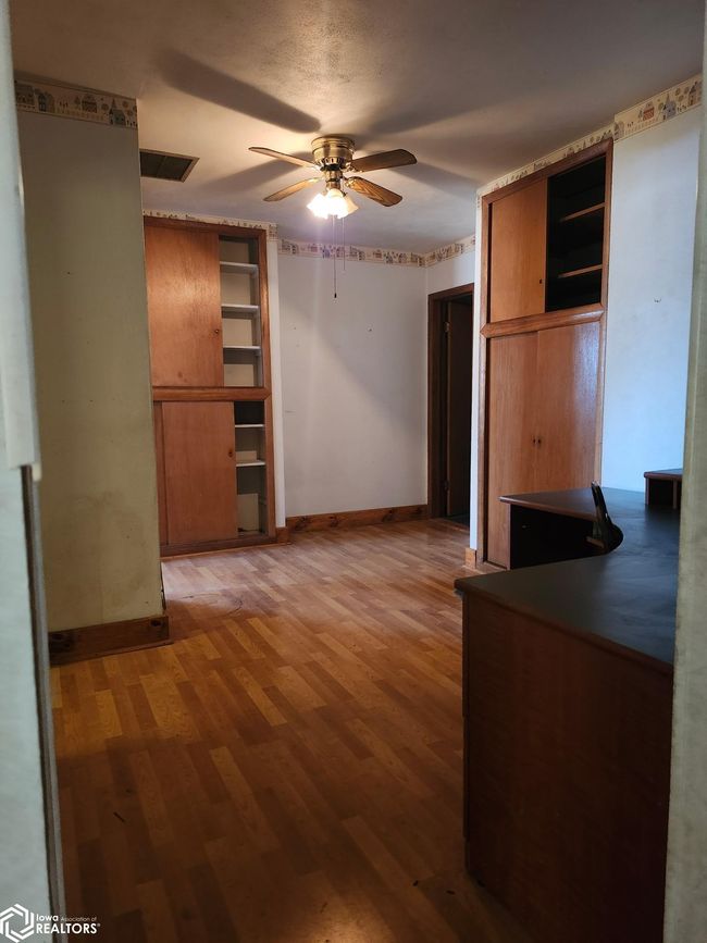 821 Ne 2 Nd St, Home with 3 bedrooms, 2 bathrooms and 1 parking in Eagle Grove IA | Image 9