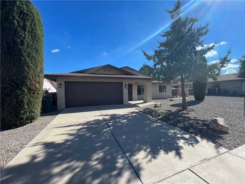 1834 Club Ave, Kingman, AZ, 86401-4047 | Card Image