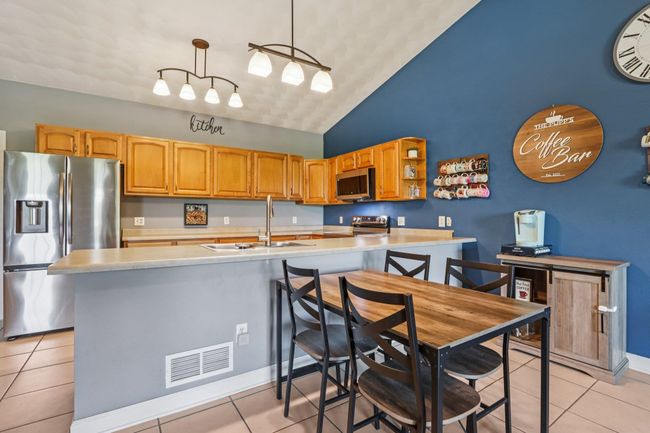 UNIT-6 - 1270 E Jakes Way, Condo with 2 bedrooms, 2 bathrooms and null parking in Whitewater WI | Image 9