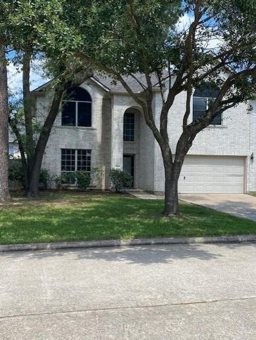 19038 Runners Ln, Humble, TX, 77346-6107 | Card Image