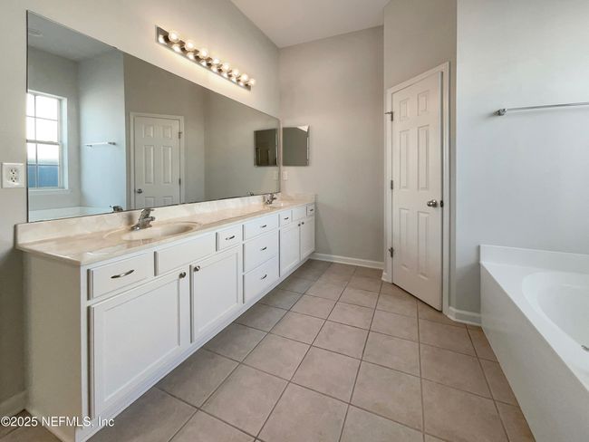 3203 Canyon Falls Dr, House other with 3 bedrooms, 3 bathrooms and null parking in GREEN COVE SPRINGS FL | Image 12