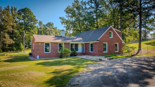212 Country Club Rd, Malvern, AR, 72104-6332 | Card Image