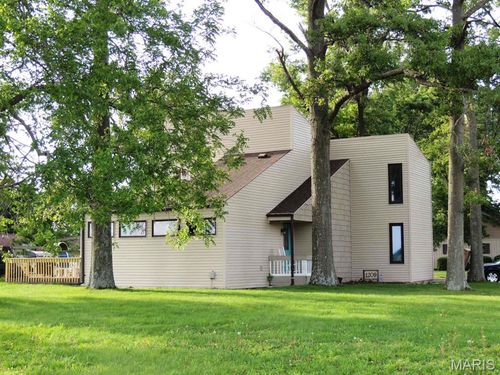 1209 N Hickory Drive, Neoga, IL, 62447 | Card Image
