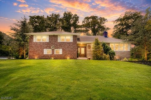 28 Pepper Rd, Towaco, NJ, 07082-1357 | Card Image