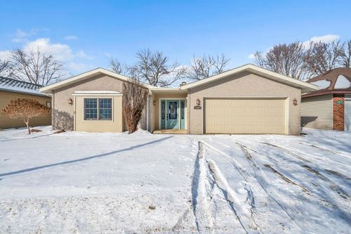 20564 Breakwater Drive, Spirit Lake, IA, 51360 | Card Image