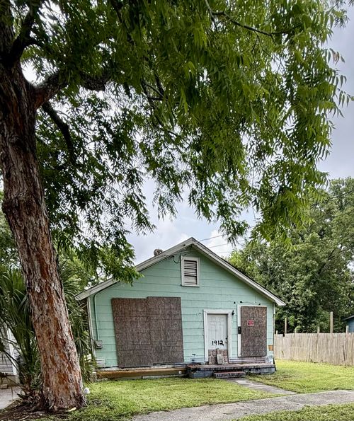 1912 English St, North Charleston, SC, 29405-8043 | Card Image